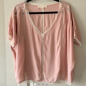 Lovestitch 🏡blouse